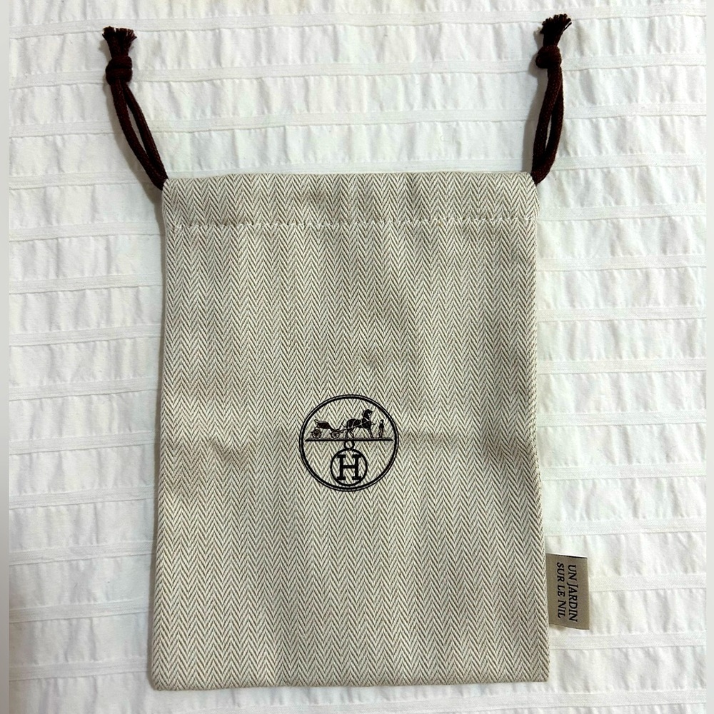 HERMÈS Authentic Fabric Pouch